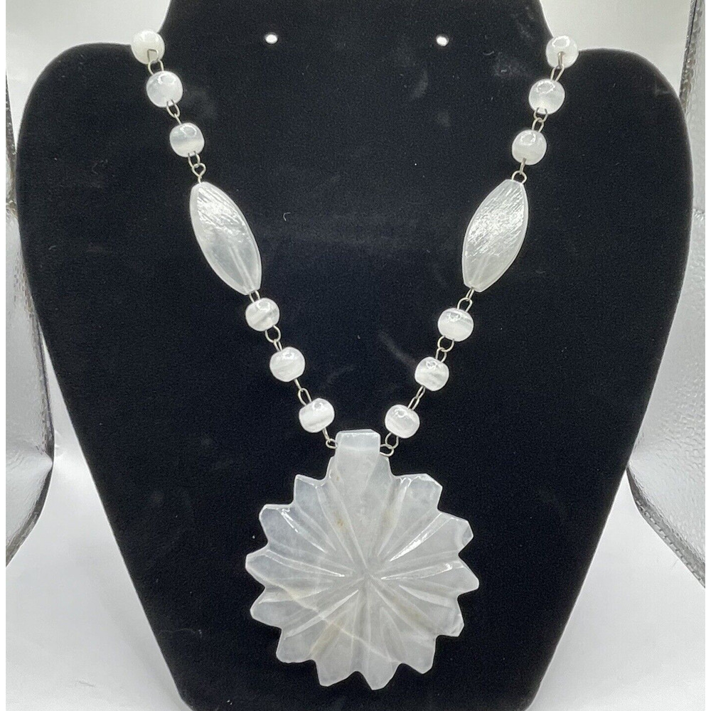Vintage Alabaster Quartz Marble Hand Made Carved Pendant Necklace Beads White